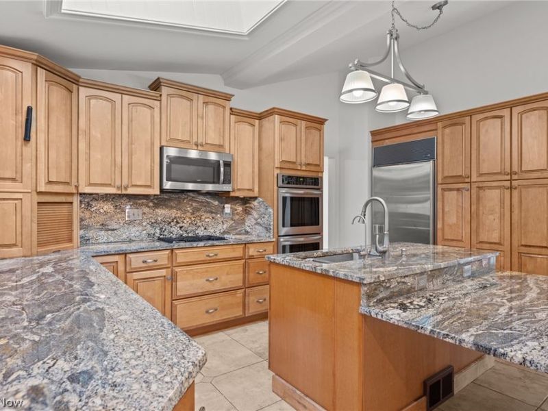 24549 Meldon Boulevard, Beachwood, OH 44122 Photo 11