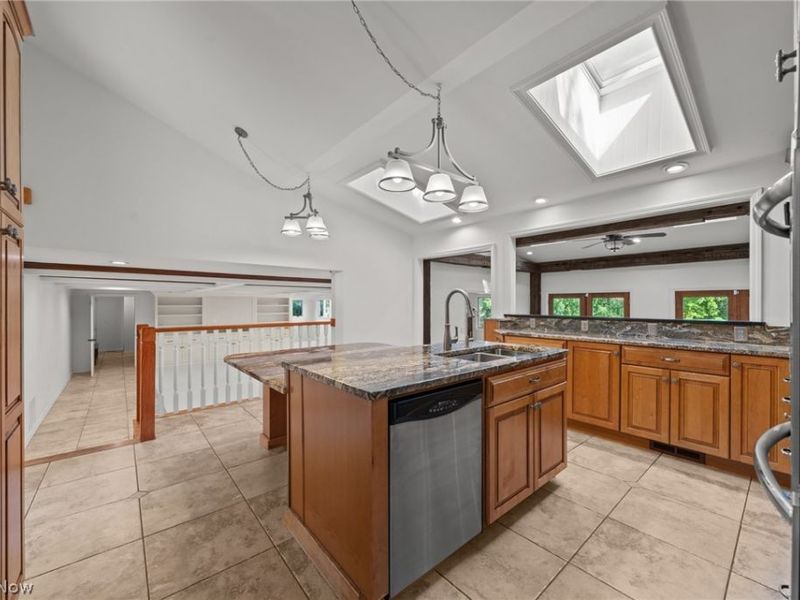 24549 Meldon Boulevard, Beachwood, OH 44122 Photo 13