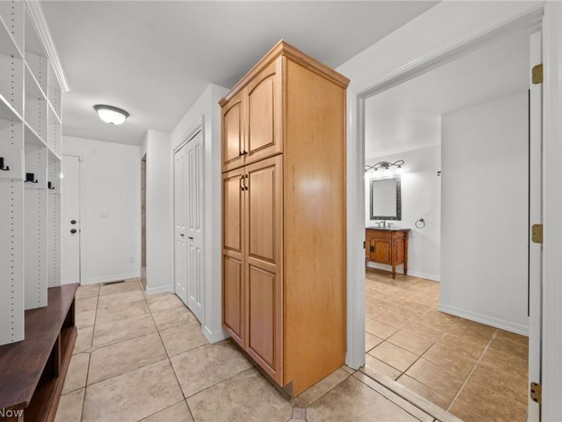 24549 Meldon Boulevard, Beachwood, OH 44122 Photo 21