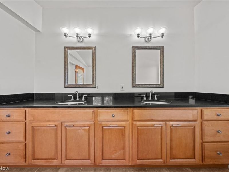 24549 Meldon Boulevard, Beachwood, OH 44122 Photo 28