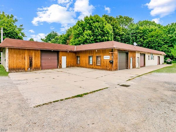 20 Bowhall Road , Painesville, OH 44077