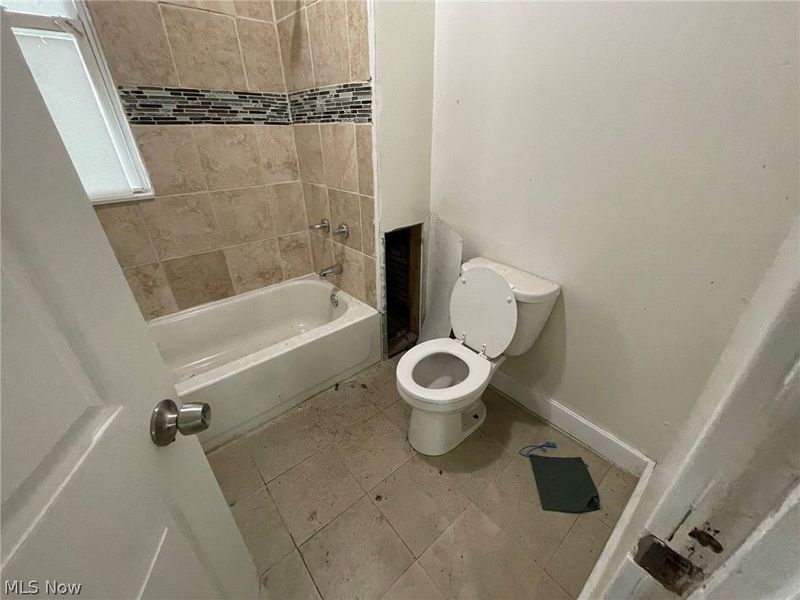 8018 Platt Avenue, Cleveland, OH 44104 Photo 16