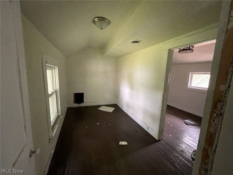 8018 Platt Avenue, Cleveland, OH 44104 Photo 30