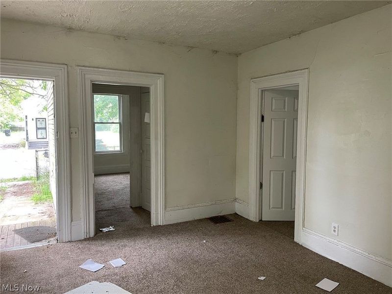 8018 Platt Avenue, Cleveland, OH 44104 Photo 9