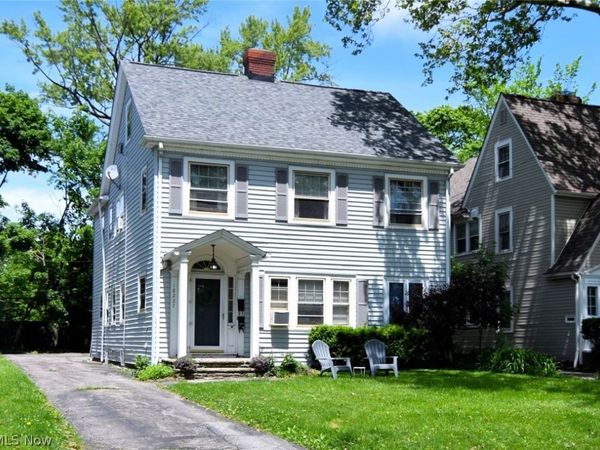 18227 Winslow Road , Shaker Heights, OH 44122