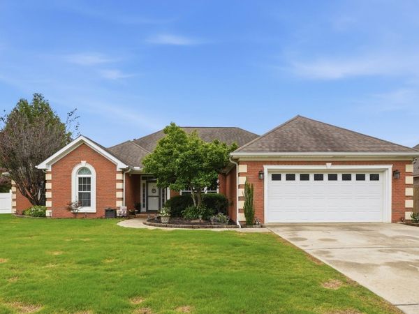 1103 Ridgecrest Lane NE, Hartselle, AL 35640