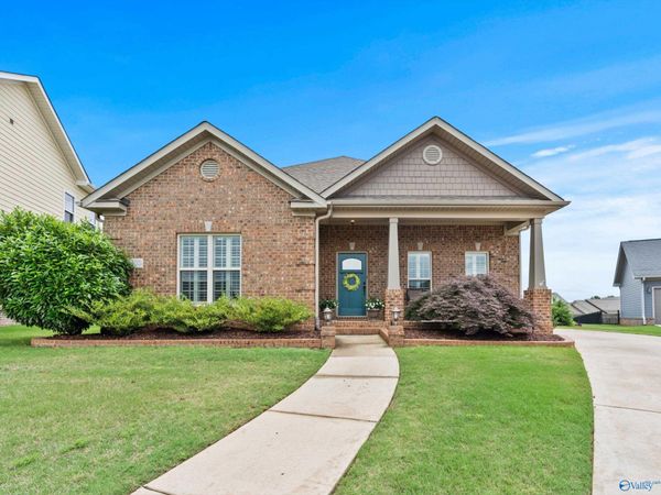 1105 Front Porch Circle, Huntsville, AL 35806