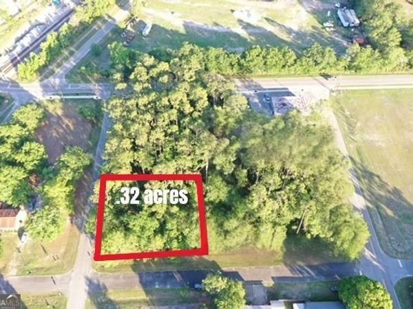 2 Park Street, Homeland, GA 31537