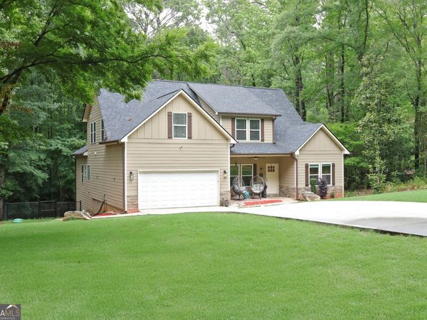 195 Bellevue Loop, Fayetteville, GA 30215