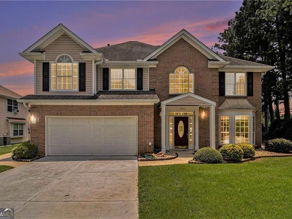 1900 Green Oak Circle, Lawrenceville, GA 30043