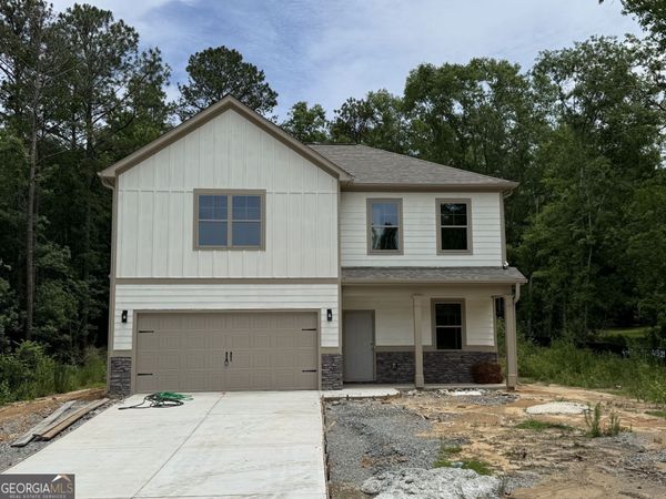 176 Country World Drive, Macon, GA 31211