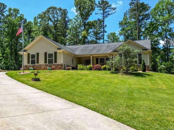894 Happy Valley Circle, Newnan, GA 30263