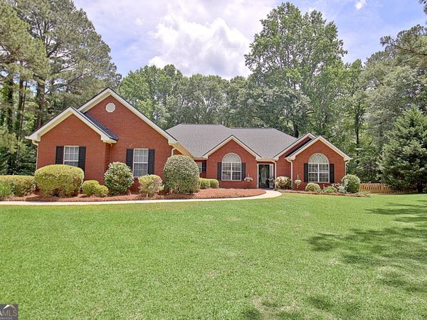 20 Brikdale Court, Newnan, GA 30265