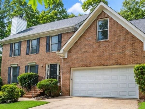 3501 Eastpines Way, Snellville, GA 30039