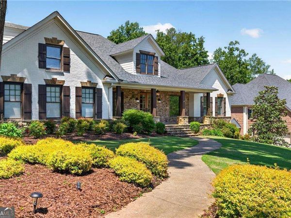 4960 Price Drive, Suwanee, GA 30024