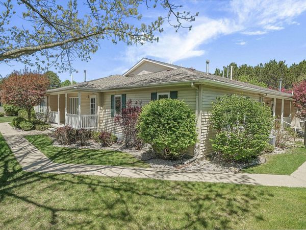 2816 Emerald Bluff, Traverse City, MI 49684