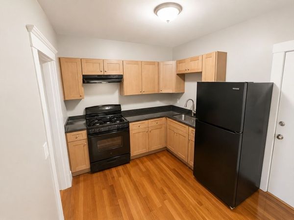 196 Washinton Street, Unit 2, Lynn, MA 01902