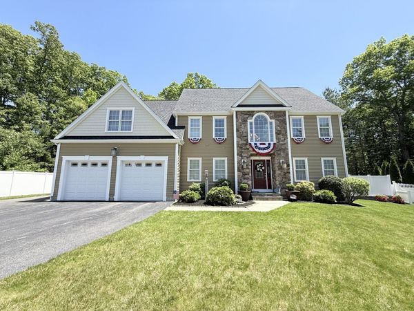 9 Peters Way, Grafton, MA 01519