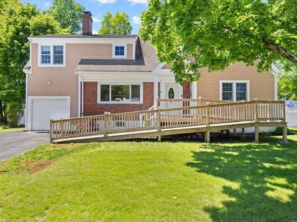 3 Selwyn Road, Braintree, MA 02184