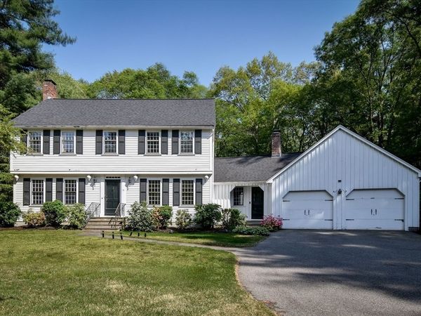 15 Juniper Lane, Dover, MA 02030