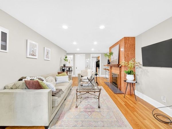 352 Tappan St, Unit 1, Brookline, MA 02445