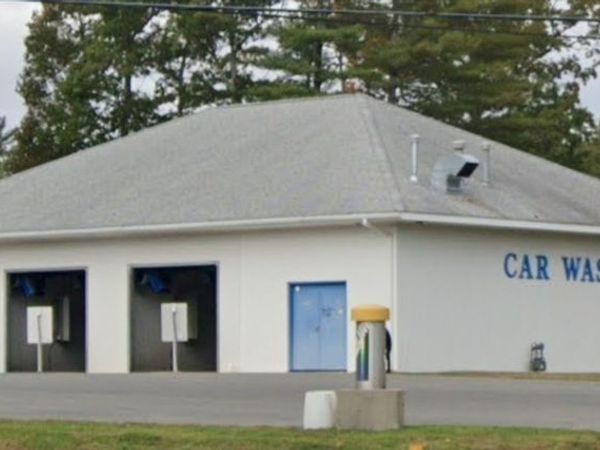 659 Oak St, East Bridgewater, MA 02333
