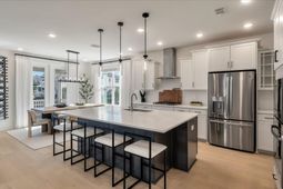 1536 Asher Avenue photo 4