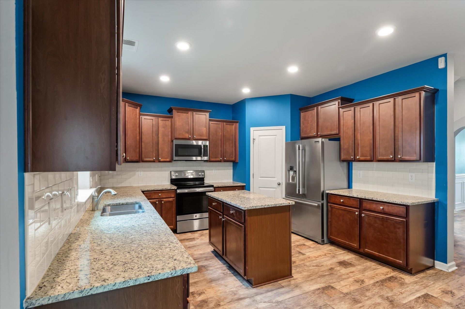 188 Emerald Isle Drive Photo 28
