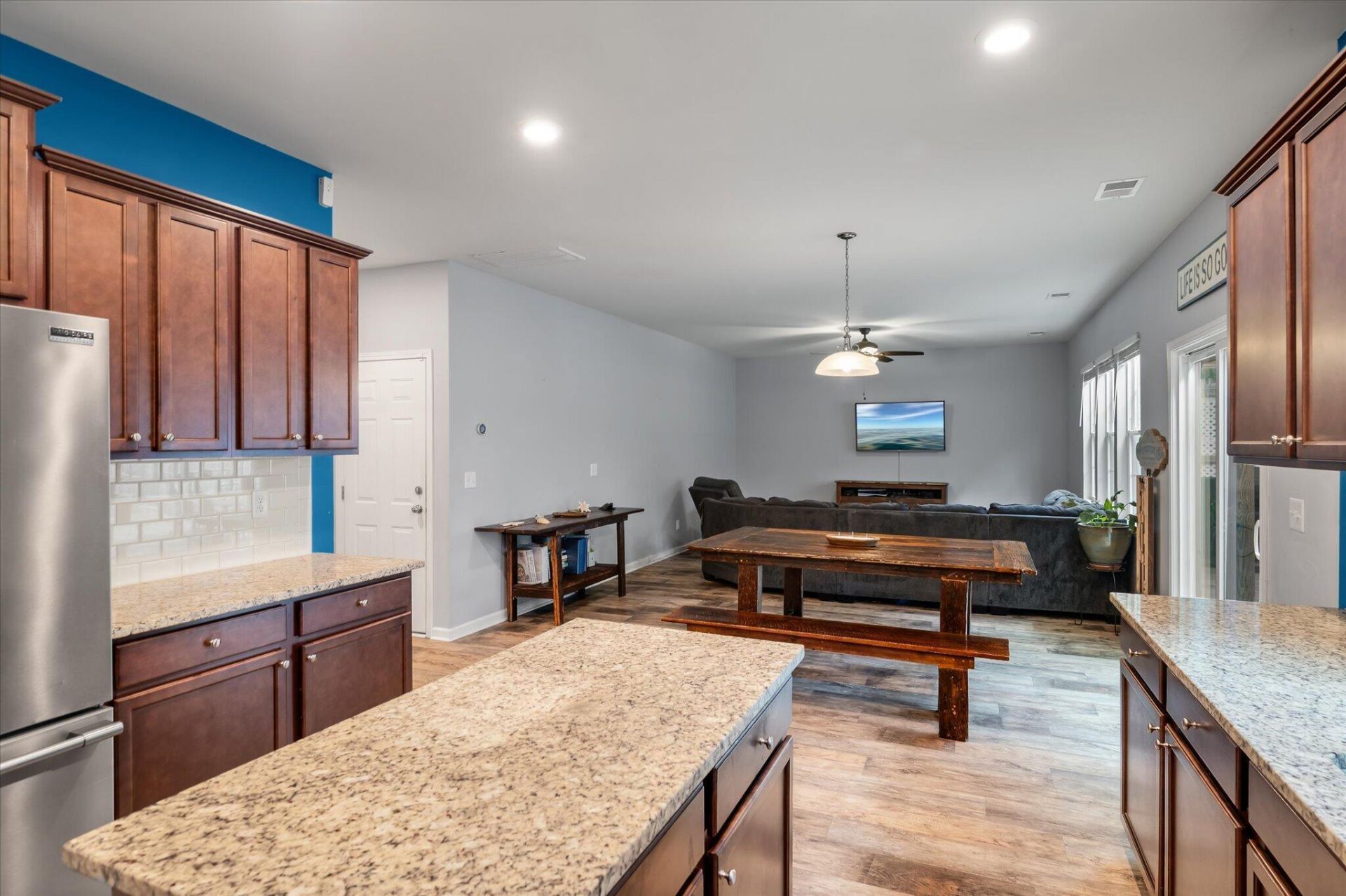 188 Emerald Isle Drive Photo 29