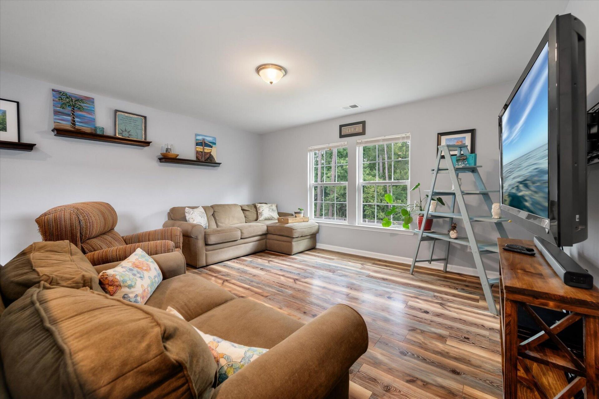 188 Emerald Isle Drive Photo 35