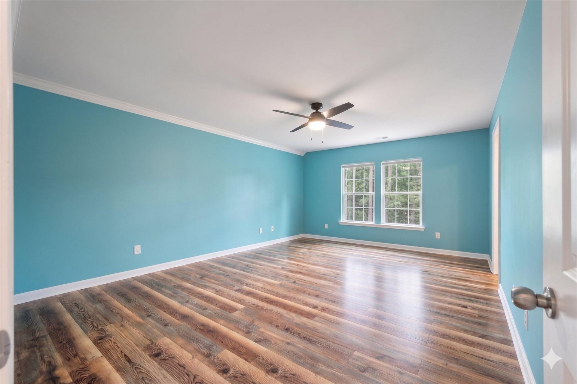 188 Emerald Isle Drive Photo 37