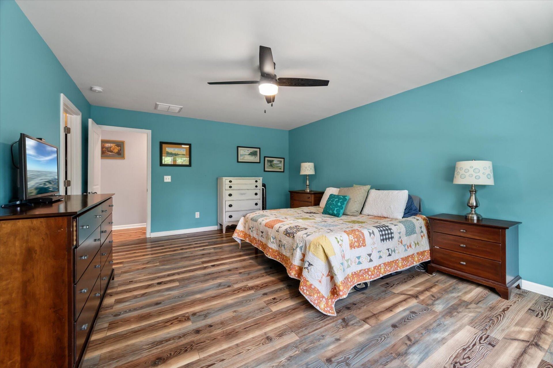 188 Emerald Isle Drive Photo 42