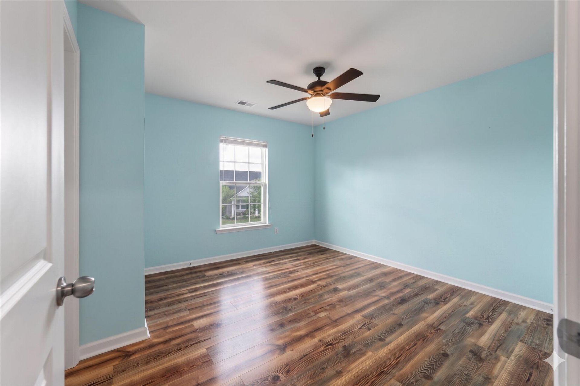 188 Emerald Isle Drive Photo 45
