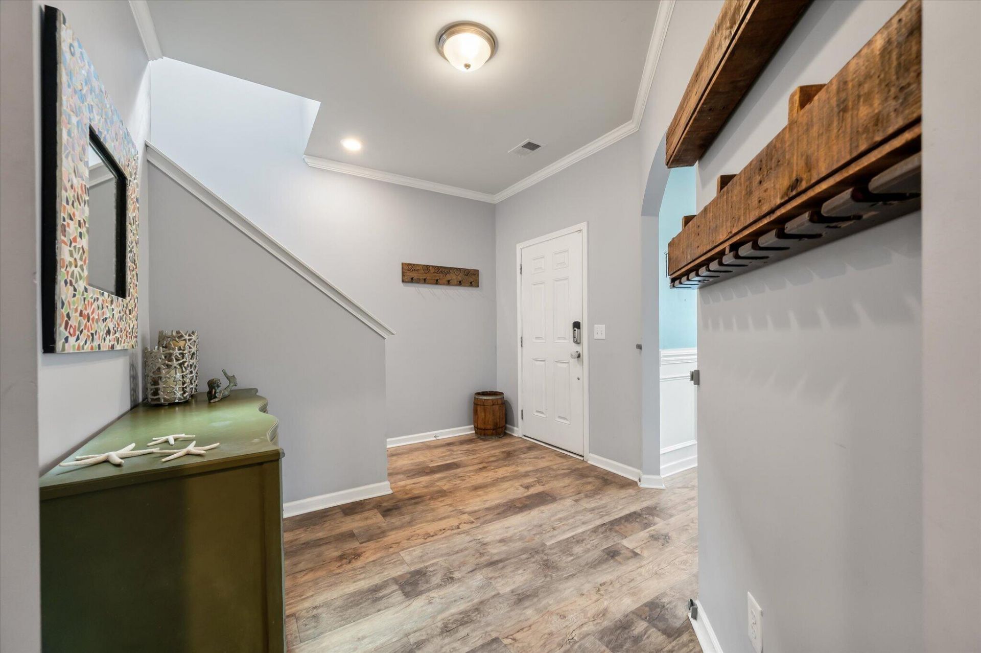 188 Emerald Isle Drive Photo 7