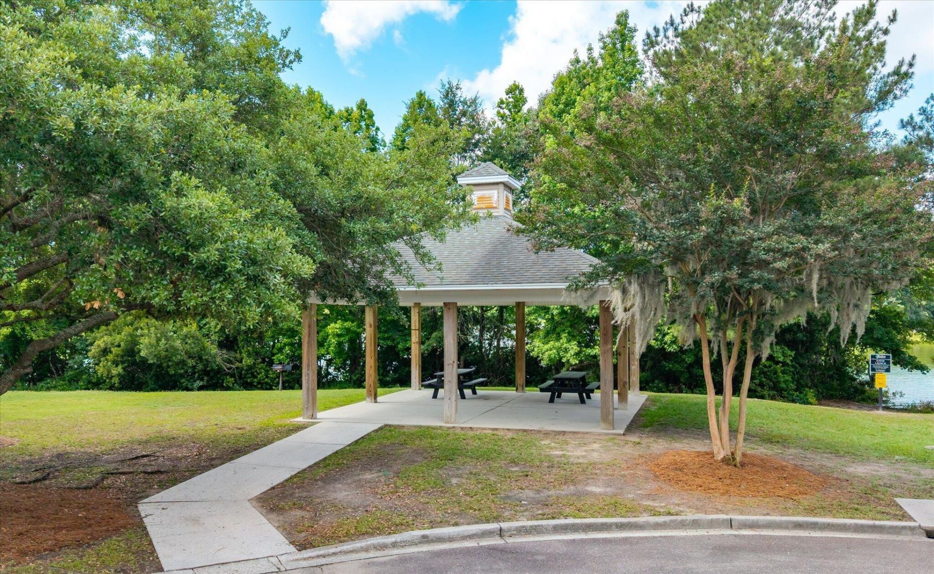 188 Emerald Isle Drive Photo 79