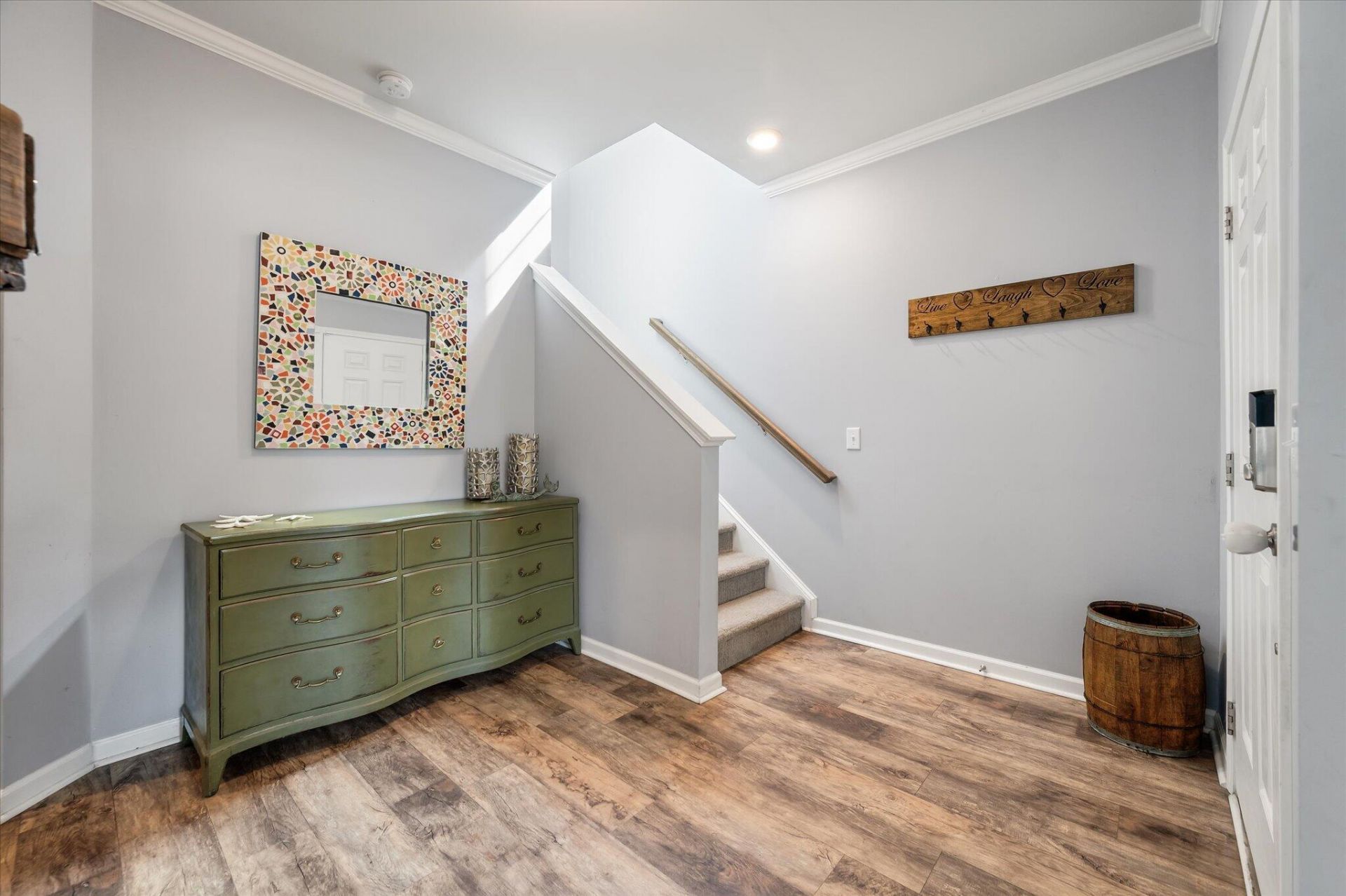 188 Emerald Isle Drive Photo 8