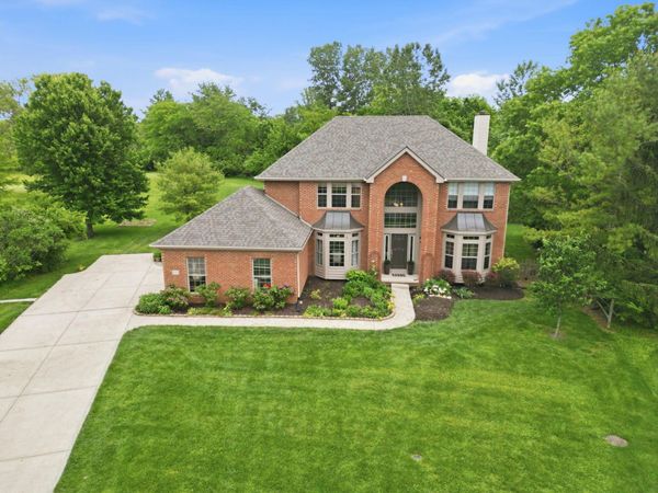 4100 Mariners Way , Lewis Center, OH 43035