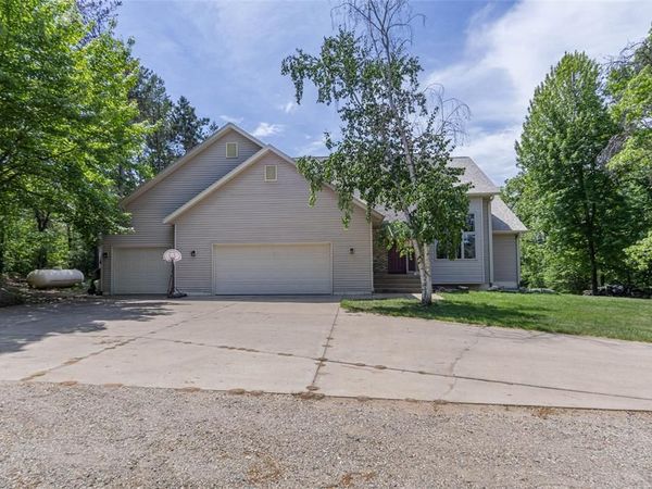 N1698 945th Street, Eau Claire, WI 54701