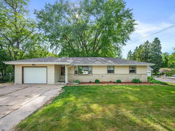 W162N11673 Park AVENUE, Germantown, WI 53022