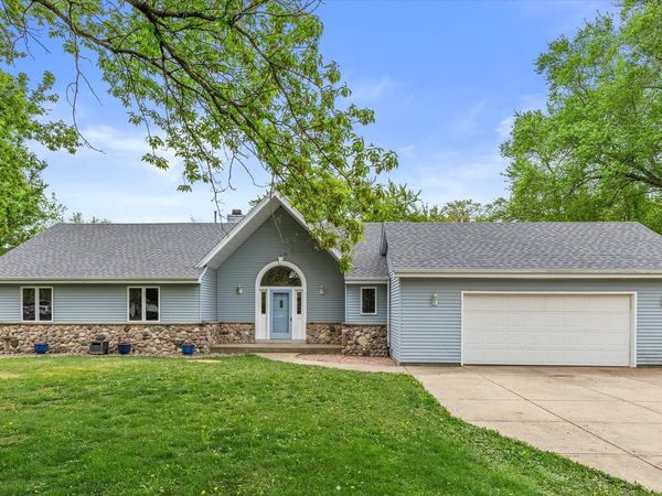 2931 W Franklin TERRACE, Franklin, WI 53132