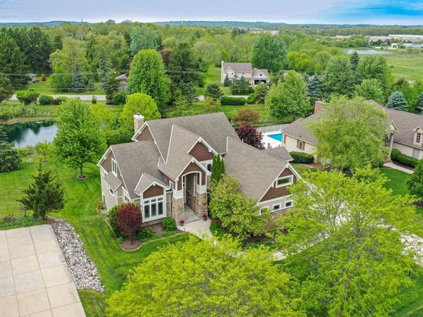 W218N5455 Taylors Woods DRIVE, Menomonee Falls, WI 53051