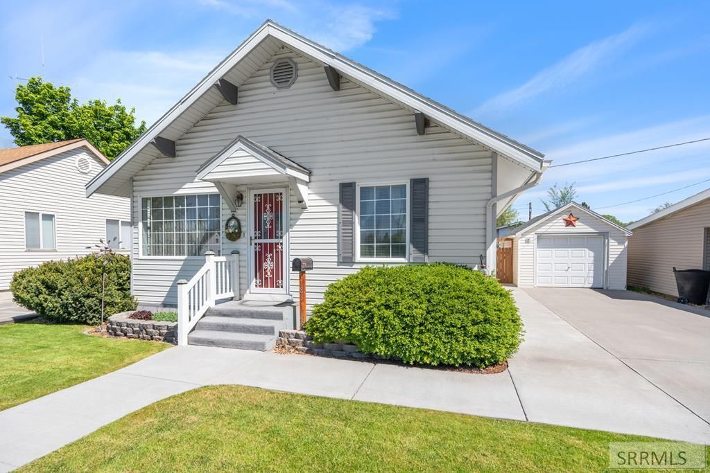 183 E Locust, Shelley, ID 83274 Main Photo