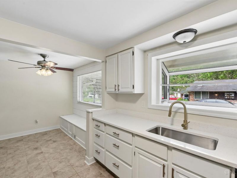 4005 Haverstraw Drive, Sharonville, OH 45241 Photo 4