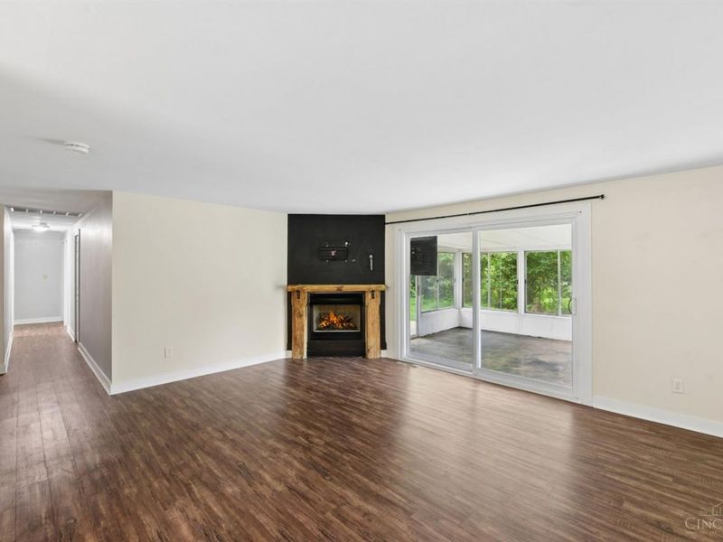 4005 Haverstraw Drive, Sharonville, OH 45241 Photo 8