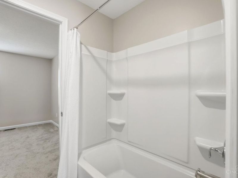 2063 E Seymour Avenue, Cincinnati, OH 45237 Photo 38