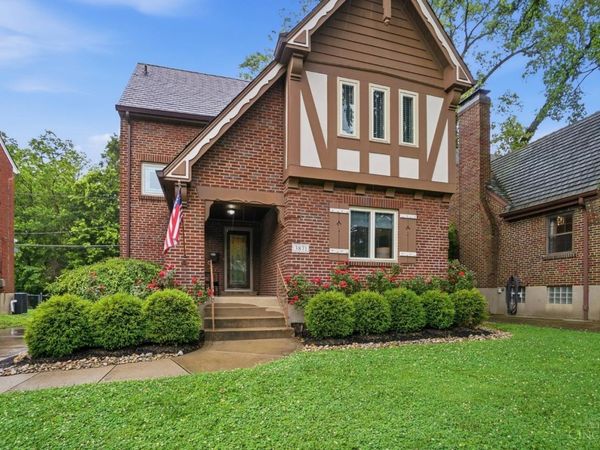 3871 Drakewood Drive, Cincinnati, OH 45209