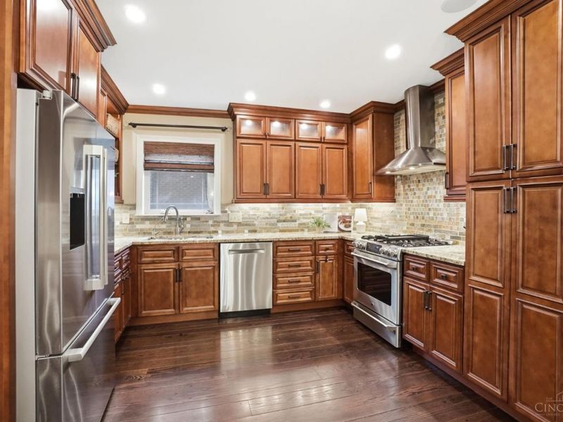 3871 Drakewood Drive, Cincinnati, OH 45209 Photo 12