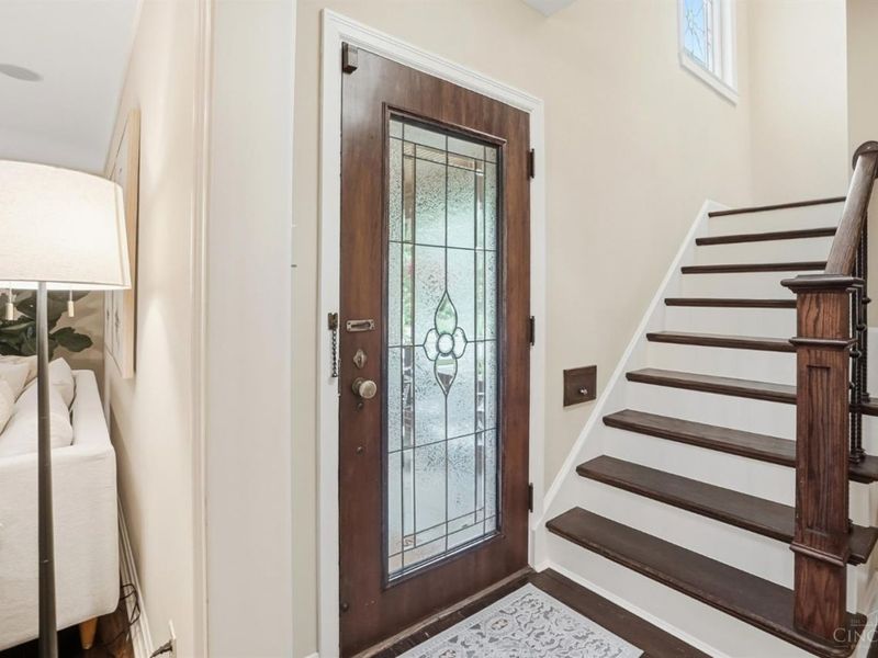 3871 Drakewood Drive, Cincinnati, OH 45209 Photo 3