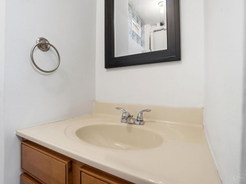 3871 Drakewood Drive, Cincinnati, OH 45209 Photo 47