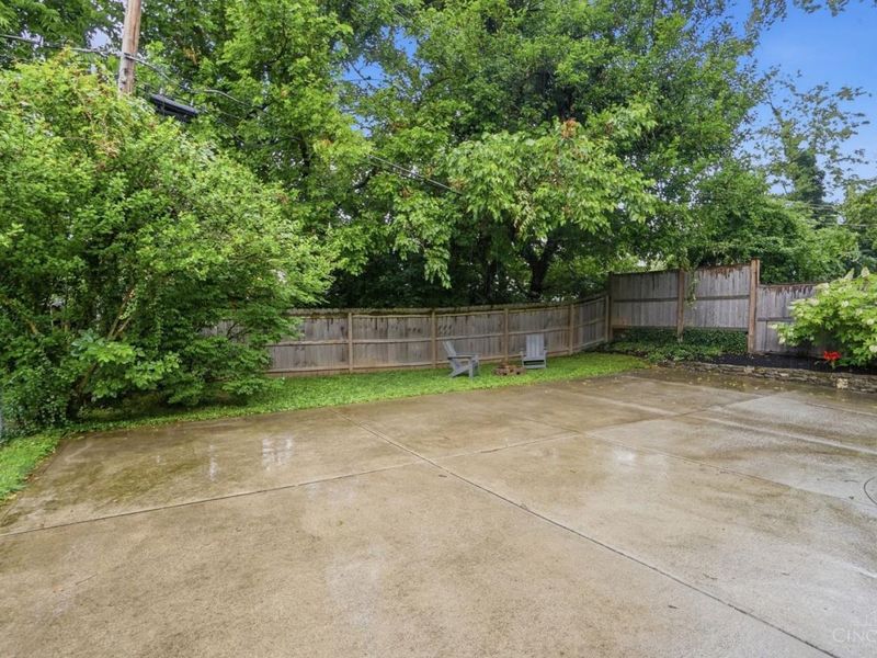 3871 Drakewood Drive, Cincinnati, OH 45209 Photo 58